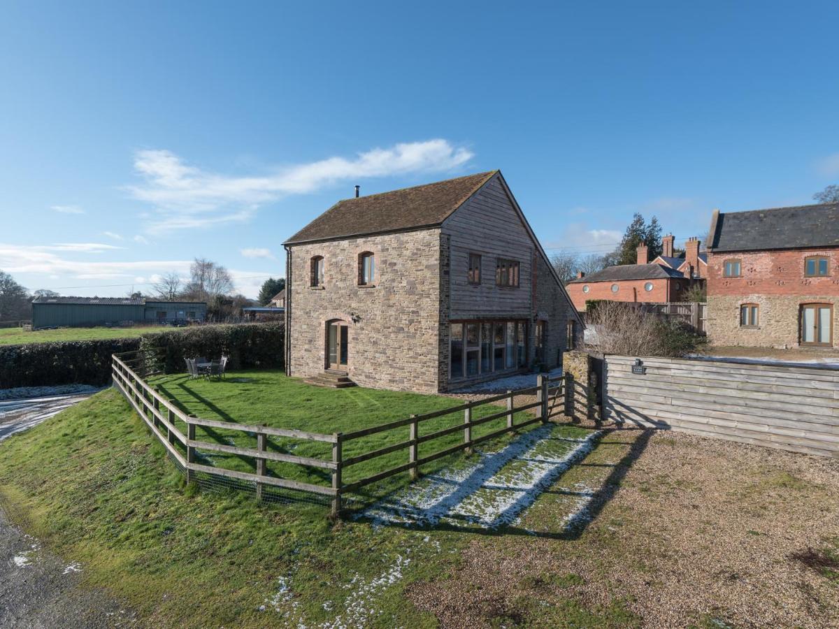 Glebe Barn Villa Caynham Exteriör bild